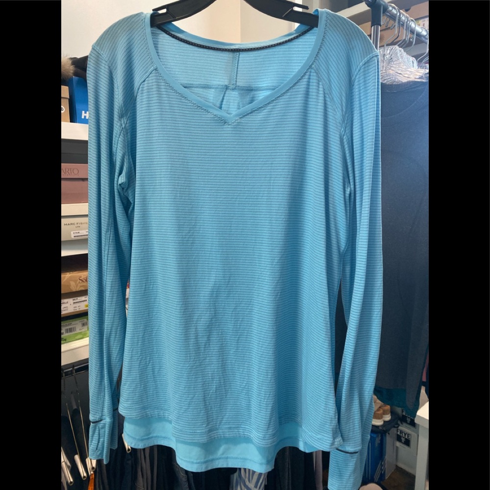 Light blue lululemon top
